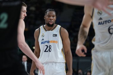 Real Madrid 'den Guerschon Yabusele 21 Ocak 2024' te İspanya 'nın başkenti Madrid' de oynanan Liga Endesa maçında Real Madrid ve Bilbao Basket arasında maç yapıyor..
