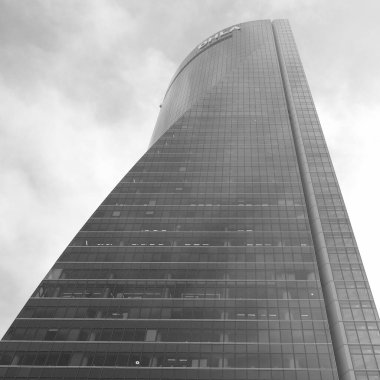 Madrid 'deki Paseo de la Castellana' daki İmparator Kulesi 'nin, dört kulenin mali kompleksinin manzarası. İspanya 'da