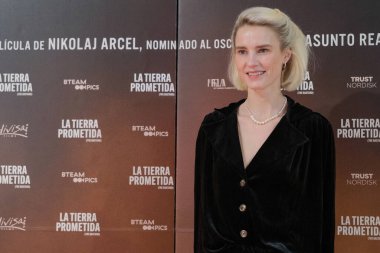  Aktris Amanda Collin, 22 Ocak 2024 'te İspanya' nın Madrid kentinde MK2 Paz sinemasının 'La Tierra Prometida' (Piç) prömiyerine katılır..