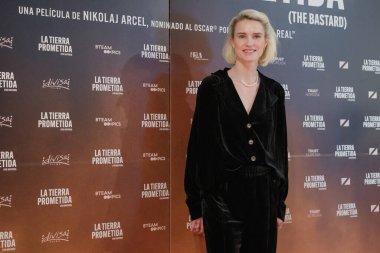  Aktris Amanda Collin, 22 Ocak 2024 'te İspanya' nın Madrid kentinde MK2 Paz sinemasının 'La Tierra Prometida' (Piç) prömiyerine katılır..
