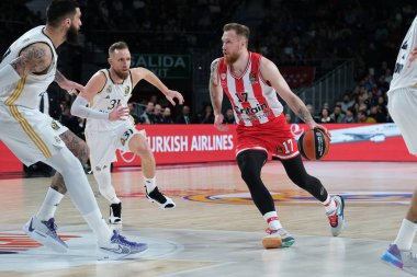 Olympiacos Pire 'den Brazdeikis Ignas, 25 Ocak 2024 tarihinde İspanya' nın başkenti Madrid 'de oynanan Real Madrid ile Olympiacos Pire arasında oynanan Türk Hava Yolları EuroLeague karşılaşmasında.