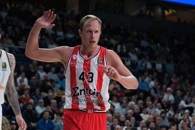 Olympiacos Pire 'den Sikma Luke, 25 Ocak 2024 tarihinde İspanya' nın Madrid kentinde oynanan Real Madrid ile Olympiacos Pire arasında oynanan Türk Hava Yolları EuroLeague karşılaşmasında.