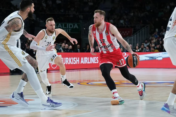Olympiacos Pire 'den Brazdeikis Ignas, 25 Ocak 2024 tarihinde İspanya' nın başkenti Madrid 'de oynanan Real Madrid ile Olympiacos Pire arasında oynanan Türk Hava Yolları EuroLeague karşılaşmasında.