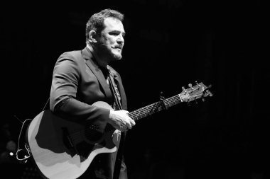 Şarkıcı Ismael Serrano, 27 Ocak 2024 'te Madrid' deki INVERFEST festivalinde performans sergiliyor.