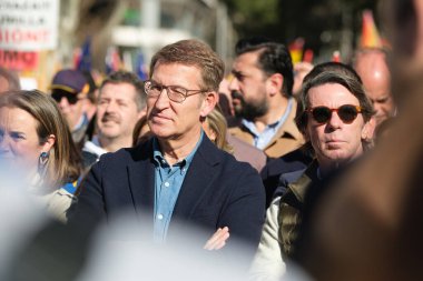 Halk Partisi Başkanı Alberto Nuez Feijoo 28 Ocak 2024 tarihinde Madrid, İspanya 'da gerçekleştirilen Junts-psoe anlaşmasını reddettiğini gösteren bir gösteri sırasında