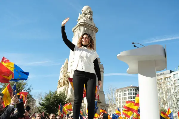 2024年1月28日 伊莎贝尔 迪亚兹 阿尤索在西班牙马德里举行示威 表示拒绝接受 普索协定 — 图库照片