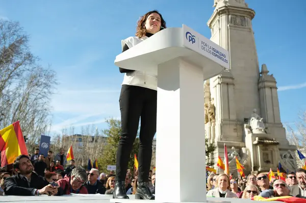 Isabel Diaz Ayuso Durante Una Manifestazione Madrid Mostrare Loro Rifiuto — Foto Stock