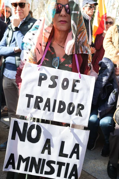 Cientos Personas Durante Una Manifestación Madrid Para Mostrar Rechazo Pacto — Foto de Stock