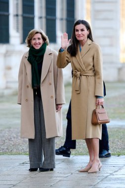 İspanya Kraliçesi Letizia, Kraliçe Letizia Ulusal Engellilik Ödülleri için Real de Aranjuez Sarayı 'na 29 Ocak 2024 Pazartesi günü yaptığı ziyarette.