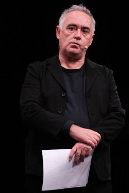 Madrid Uluslararası Gastronomi Kongresi 'nin 30 Ocak 2024 tarihli sayısında, ElBulli Vakfı' ndan İspanyol şef Ferran Adria