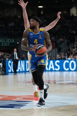Maccabi Tel Aviv 'den Brown Lorenzo, Real Madrid ile Maccabi Tel Aviv arasında oynanan EuroLeague maçı sırasında 30 Ocak 2024 tarihinde İspanya' nın başkenti Madrid 'de oynanmıştır..