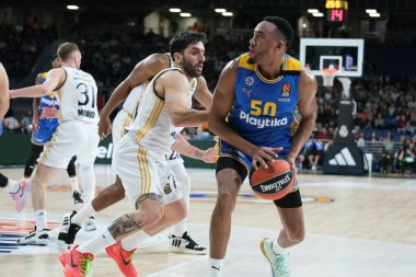 Maccabi Tel Aviv takımından Colson Bonzie, Real Madrid ile Maccabi Tel Aviv arasında oynanan EuroLeague maçında 30 Ocak 2024 tarihinde İspanya 'nın başkenti Madrid' de oynanan.