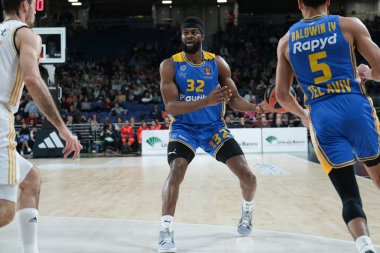Maccabi Tel Aviv takımından Nebo Josh, Real Madrid ile Maccabi Tel Aviv arasında oynanan EuroLeague maçı sırasında 30 Ocak 2024 tarihinde İspanya 'nın başkenti Madrid' de oynanmıştır..