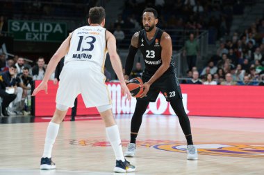 LDLC 'den Lighty David Asvel Villeurbanne, Real Madrid ile LDLC Asvel arasında oynanan Türk Hava Yolları EuroLeague maçı sırasında 01 Şubat 2024' te İspanya 'nın başkenti Madrid' de oynandı.. 