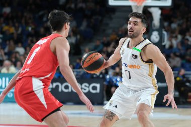 Real Madrid 'den Facundo Campazzo Liga ACB Endesa maçı sırasında Real Madrid ve Basquet Girona arasında 4 Şubat 2024' te İspanya 'nın başkenti Madrid' de oynanmıştır.