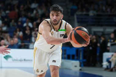 Real Madrid 'den Facundo Campazzo Liga ACB Endesa maçı sırasında Real Madrid ve Basquet Girona arasında 4 Şubat 2024' te İspanya 'nın başkenti Madrid' de oynanmıştır.