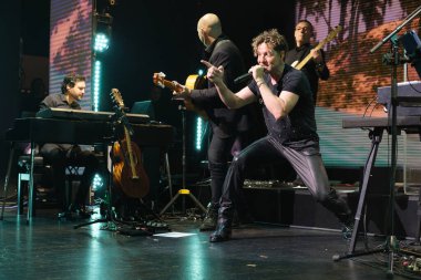 David Bisbal, İspanya 'nın Madrid şehrinde 7 Şubat 2024 tarihinde Eslava Tiyatrosu' nda düzenlenen 