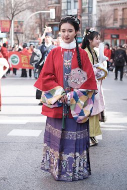 11 Şubat 2024 tarihinde İspanya 'nın Madrid şehrinde yapılan Çin Yeni Yıl Ejderha Geçidi sırasında birkaç kişi öldü. Dün, 10 Şubat 2024
