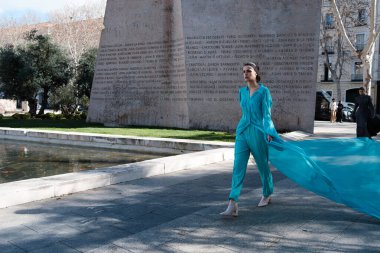 Madrid es Moda 2024 'ün açılış töreni sırasında Centro Cultural Conde Duque' da 12 Şubat 2024 'te İspanya' nın Madrid kentinde düzenlenen tören..