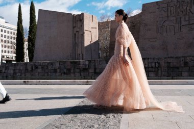  Madrid es Moda 2024 'ün açılış töreni sırasında Centro Cultural Conde Duque' da 12 Şubat 2024 'te İspanya' nın Madrid kentinde düzenlenen tören..