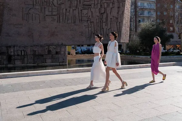  Madrid es Moda 2024 'ün açılış töreni sırasında Centro Cultural Conde Duque' da 12 Şubat 2024 'te İspanya' nın Madrid kentinde düzenlenen tören..