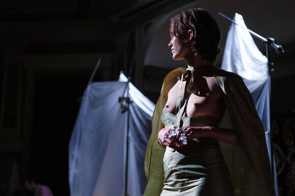  A model walks the runway at the Evade House fashion show during Madrid Es Moda 2024 at the Ateneo library on February 13, 2024 in Madrid, Spain. 