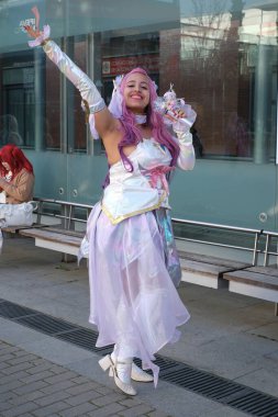 2 Şubat 2024 'te İspanya' nın Madrid şehrinde Japonya 'nın Ifema şehrindeki hafta sonu etkinliklerine bir Cosplayer katılır.