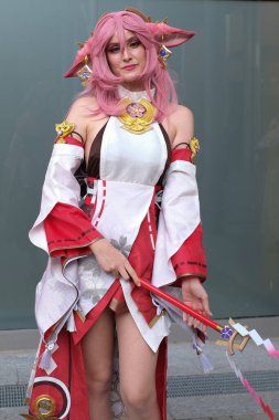 2 Şubat 2024 'te İspanya' nın Madrid şehrinde Japonya 'nın Ifema şehrindeki hafta sonu etkinliklerine bir Cosplayer katılır.