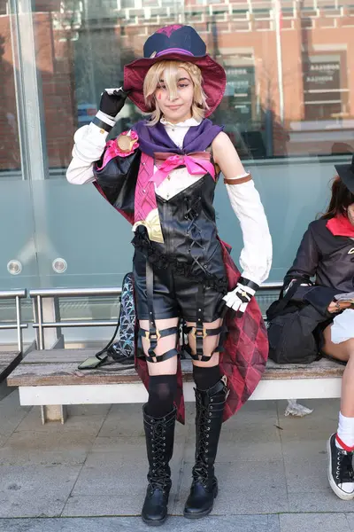 2 Şubat 2024 'te İspanya' nın Madrid şehrinde Japonya 'nın Ifema şehrindeki hafta sonu etkinliklerine bir Cosplayer katılır.