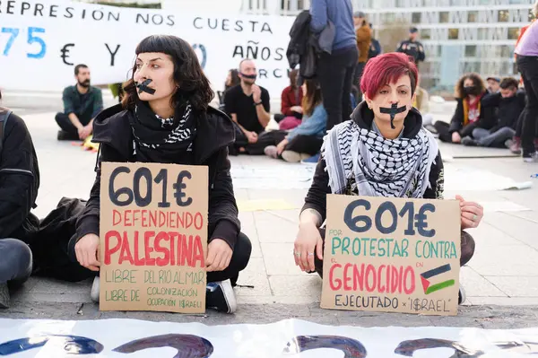 Protesters Demonstration Gag Law Police Repression Spain Plaza Colon Madrid — Stock Photo, Image