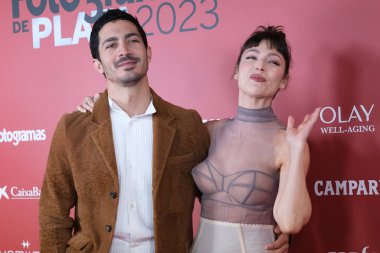 Ursula Corbero ve Chino Darin, İspanya 'nın Madrid şehrinde 26 Şubat 2024 tarihinde düzenlenen 