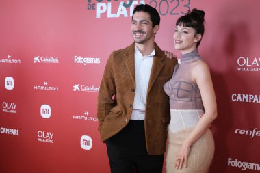 Ursula Corbero ve Chino Darin, İspanya 'nın Madrid şehrinde 26 Şubat 2024 tarihinde düzenlenen 