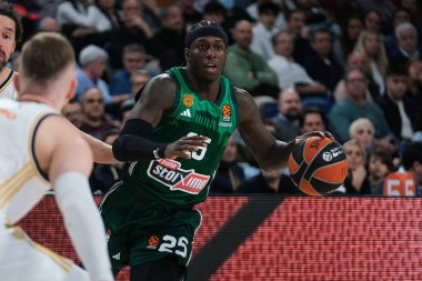 Türk Hava Yolları EuroLeague sırasında Panathinaikos 'tan Nunn Kendrick, Real Madrid ile Panathinaikos Atina arasında basketbol, Wizink Center 29 Şubat 2024' te İspanya 'da