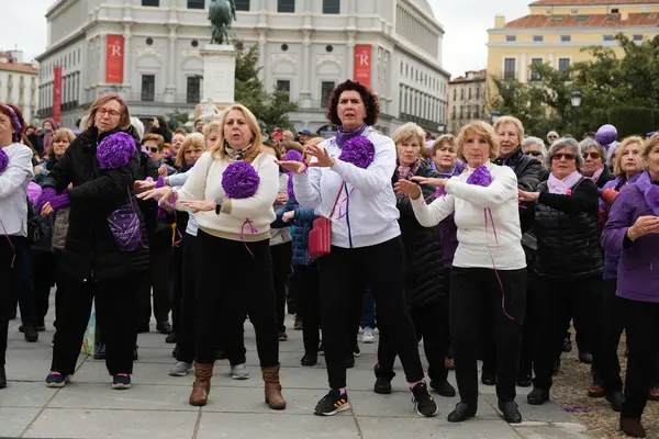 Mulheres Exigem Igualdade Com Flashmob Frente Palácio Real Por Ocasião — Fotografia de Stock