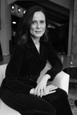 Aitana Snchez-Gijn Madrid 'deki Pavon tiyatrosunda LA MADRE oyununun sunumuna katılır. 5 Mart 2024 İspanya