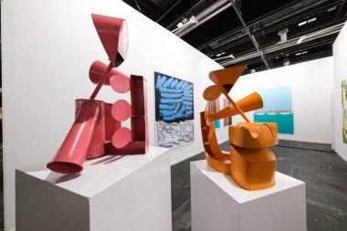  İspanya 'nın Madrid kentindeki 43. ARCO Uluslararası Çağdaş Sanat Fuarı' nı ziyaret edin. Fuarda 36 farklı ülkeden toplam 205 galeri yer aldı.. 