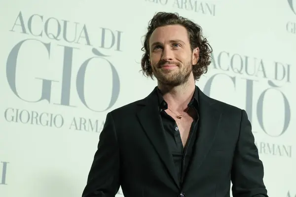 Aaron Taylor Johnson, Madrid 'de 7 Mart 2024' te Madrid 'de Giorgio Armani' nin ACQUA DI GIO 'su için yaptığı fotoçağrıya katıldı.. 
