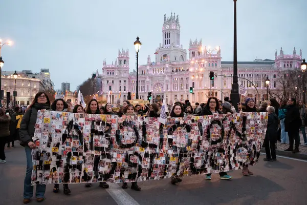 Flera Kvinnor Protesterar Demonstrationen Internationella Kvinnodagen Plaza Cibeles Madrid Den — Stockfoto