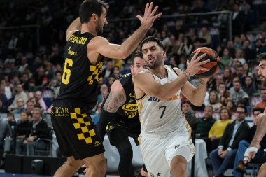 Real Madrid 'den Facundo Campazzo, Real Madrid ile Lenovo Tenerife arasında oynanan Liga ACB karşılaşmasında 10 Mart 2024 tarihinde İspanya' nın başkenti Madrid 'de oynanan WiZink Center' da maç yapıyor.. 