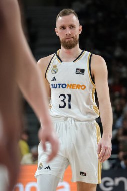 Real Madrid 'den Dzanan Musa, Real Madrid ile Lenovo Tenerife arasında oynanan Liga ACB karşılaşmasında 10 Mart 2024 tarihinde İspanya' nın başkenti Madrid 'de oynanan WiZink Center' da maç yaptı.. 