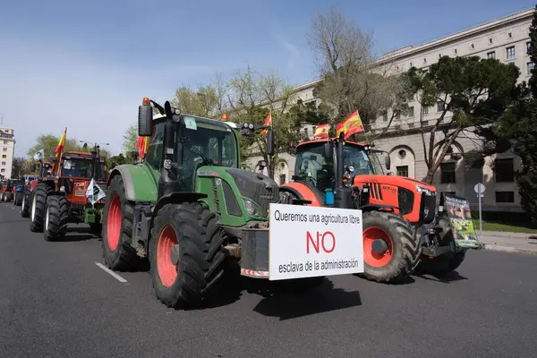 Vários Tratores Durante Protesto Agricultores Fazendeiros Para Exigir Melhorias Setor — Fotografia de Stock