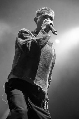 Şarkıcılar 22 Mart 2024 'te İspanya' nın başkenti Madrid 'deki Kaos Bölgesi Festivali' nde konser verdiler.