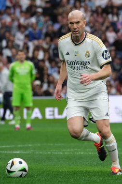 Zinedine Zidane, Real Madrid ile FC Porto arasında oynanan Corazon Classic 2024 yardım maçı sırasında Madrid 'deki Santiago Bernabeu Stadyumu' nda 23 Mart 2024 tarihinde oynanacak.