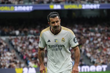 Lus Figo, Real Madrid ile FC Porto arasındaki Corazon Classic 2024 hayır maçı sırasında 23 Mart 2024 tarihinde Madrid 'deki Santiago Bernabeu Stadyumu' nda oynanmıştır.