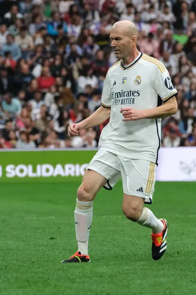 Zinedine Zidane, Real Madrid ile FC Porto arasında oynanan Corazon Classic 2024 yardım maçı sırasında Madrid 'deki Santiago Bernabeu Stadyumu' nda 23 Mart 2024 tarihinde oynanacak.