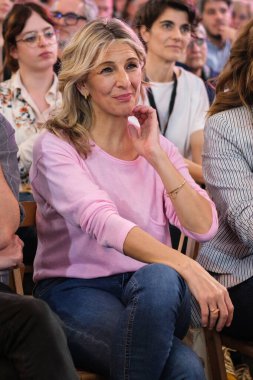 İkinci Başkan Yardımcısı, Çalışma Bakanı ve Sumar 'ın lideri Yolanda Diaz, Sumar' ın Kurucu Meclisi 'nin kapanış töreni sırasında, 23 Mart 2024 tarihinde, Madrid, İspanya. 