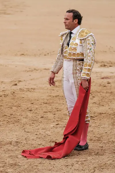 斗牛士Antonio Ferrera在西班牙马德里Ventas广场Corrida Toros Domingo Ramos Toros斗牛期间 — 图库照片