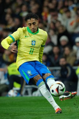 Brezilyalı Richarlison, İspanya ile Brezilya arasında 26 Mart 'ta Madrid' deki Santiago Bernabeu Stadyumu 'nda oynanan dostluk karşılaşmasında