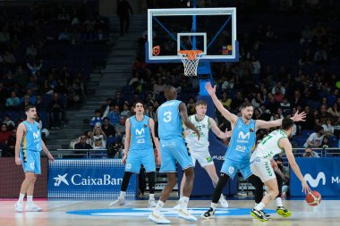 Movistar Estudiantes 'in oyuncusu, WiZink Center' da Movistar Estudiantes ile Amics Castello arasında oynanan LEB Oro Maçı sırasında görüldü. 21 Mart 2024 İspanya