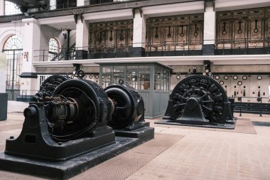 Porto Tramvay Müzesi. Carro Elctrico 'dan. Porto 'daki tramvayların tarihine adanmış bir müzeye ev sahipliği yapan eski bir elektrik santrali. 2 Nisan 2024 Portekiz